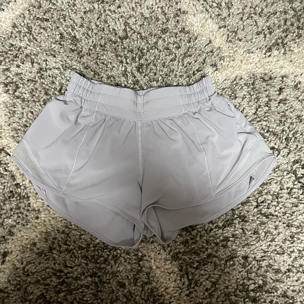 Lululemon Hotty Hot shorts 2.5 in